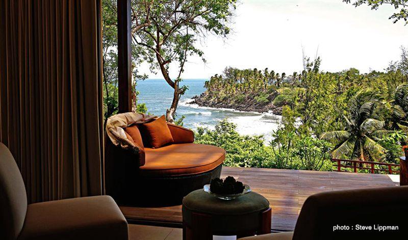 Ocean-view suite at Las Flores Resort