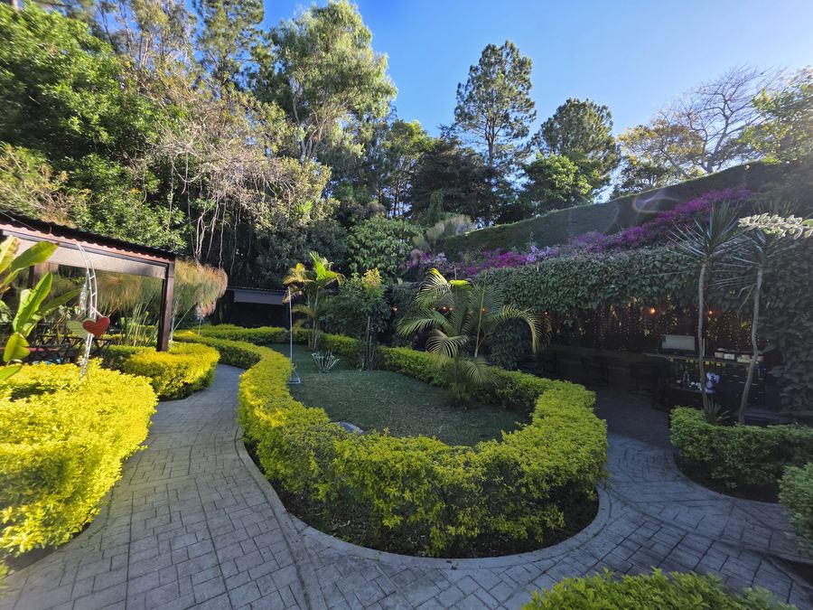 Manicured garden paths at Monte Berat